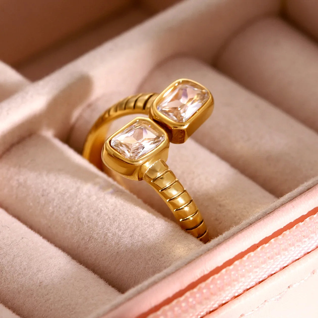 Bague Isis